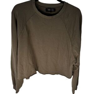 Women’s cropped pullover crewneck olive oversized Sweatshirt medium